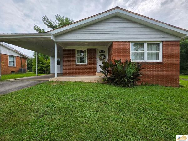105 Ann Avenue , Glasgow, KY 42141