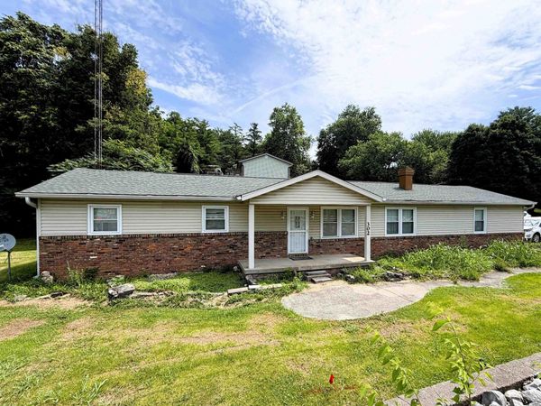 302 W Main Street, Ellettsville, IN 47429