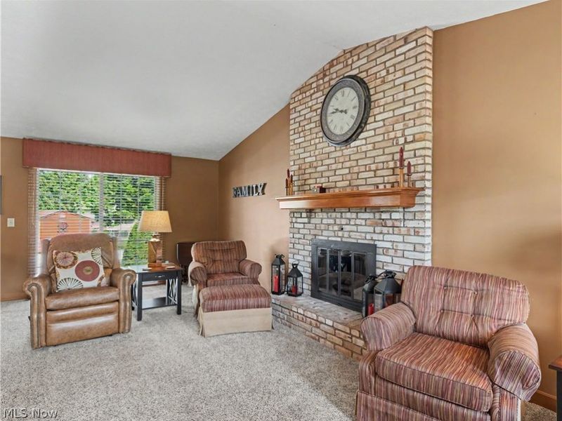 12203 Shoshone Avenue NW, Uniontown, OH 44685 Photo 4