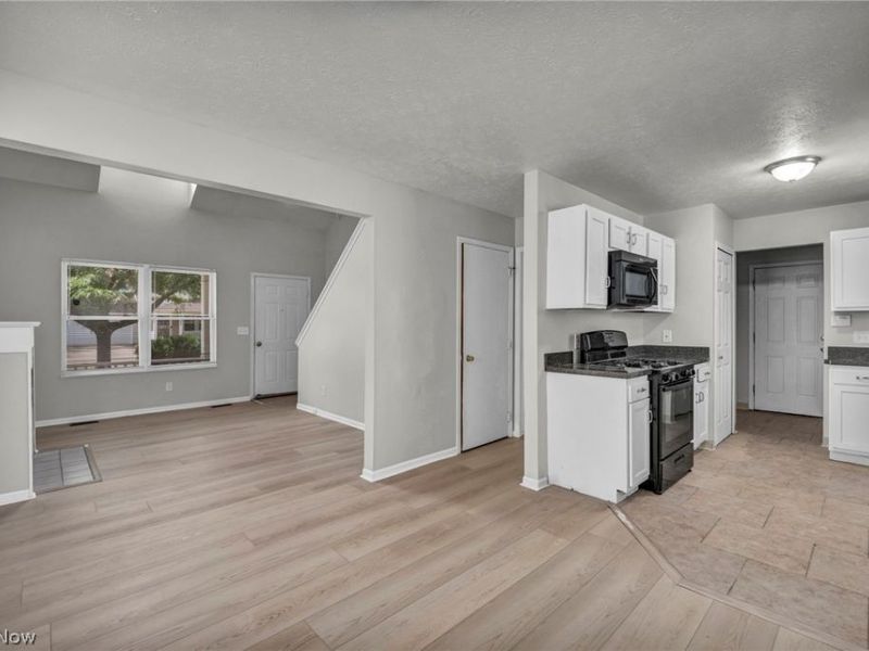3773 Thurgood Avenue, Cleveland, OH 44115 Photo 11