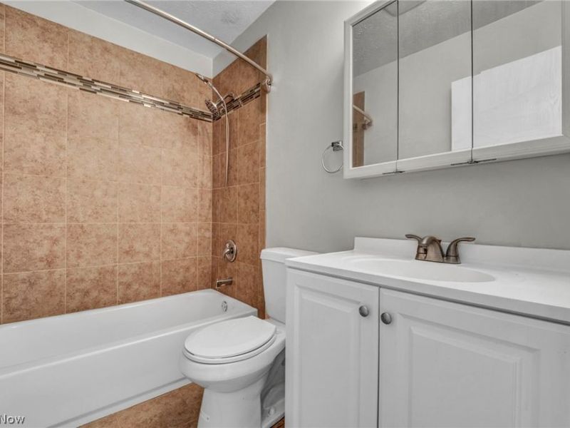 3773 Thurgood Avenue, Cleveland, OH 44115 Photo 23