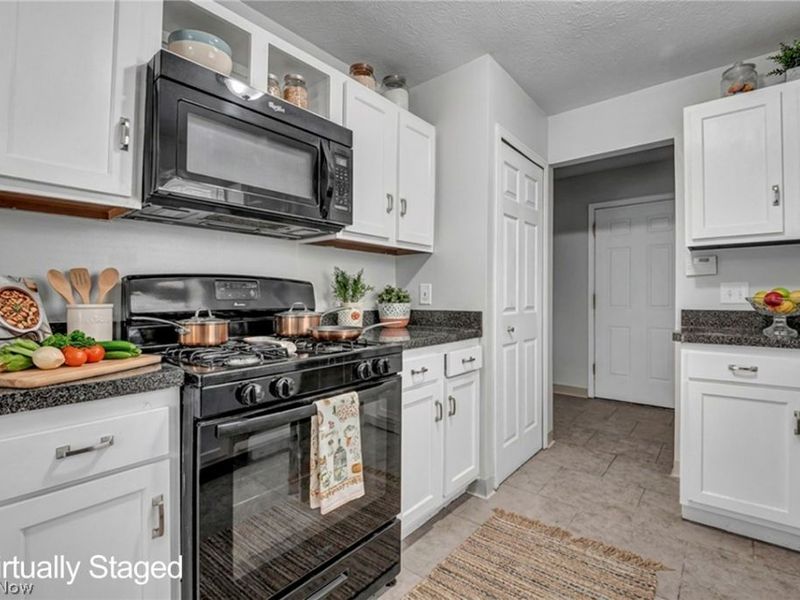 3773 Thurgood Avenue, Cleveland, OH 44115 Photo 7