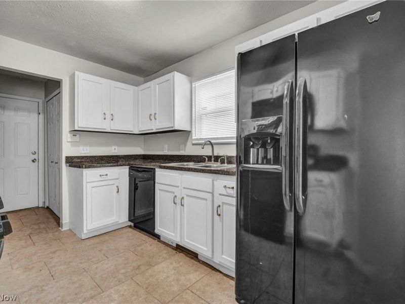 3773 Thurgood Avenue, Cleveland, OH 44115 Photo 8