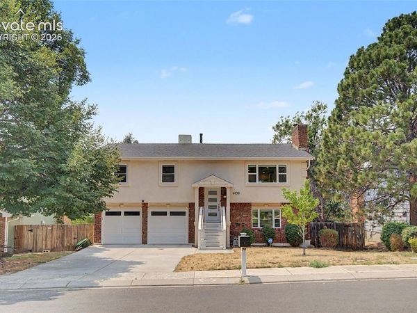 6030 Snowbird Drive, Colorado Springs, CO 80918