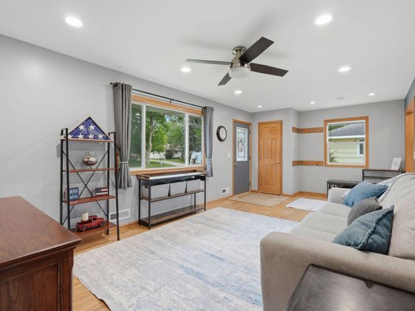 8804 Greenway Avenue S, Cottage Grove, MN 55016