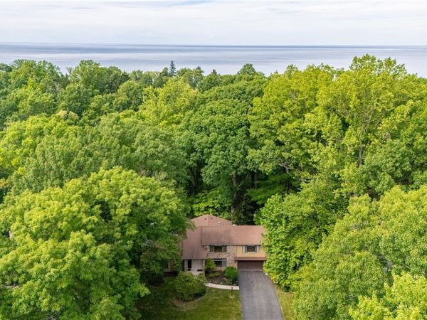 17 Tuliptree Lane , Rochester, NY 14617