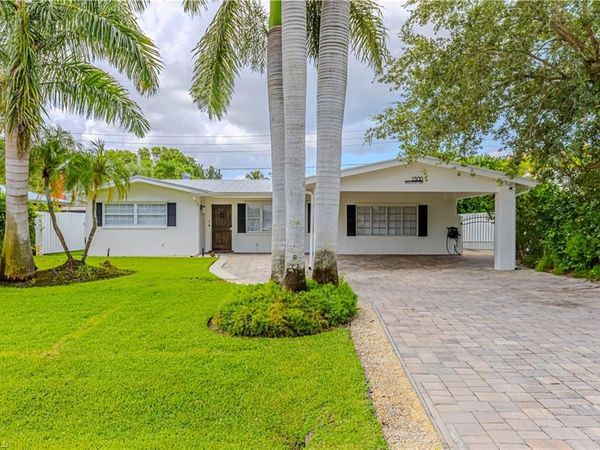 1300 Hilltop DR , NAPLES, FL 34103