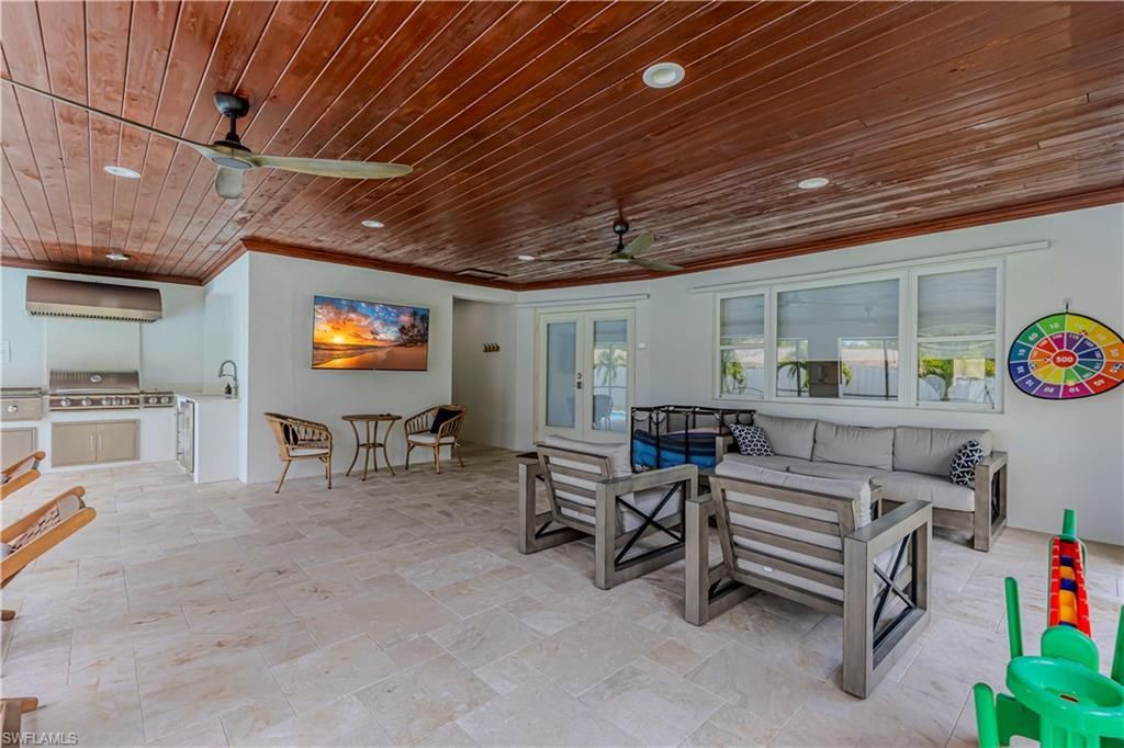 1300 Hilltop Dr, Naples, FL 34103 Photo
