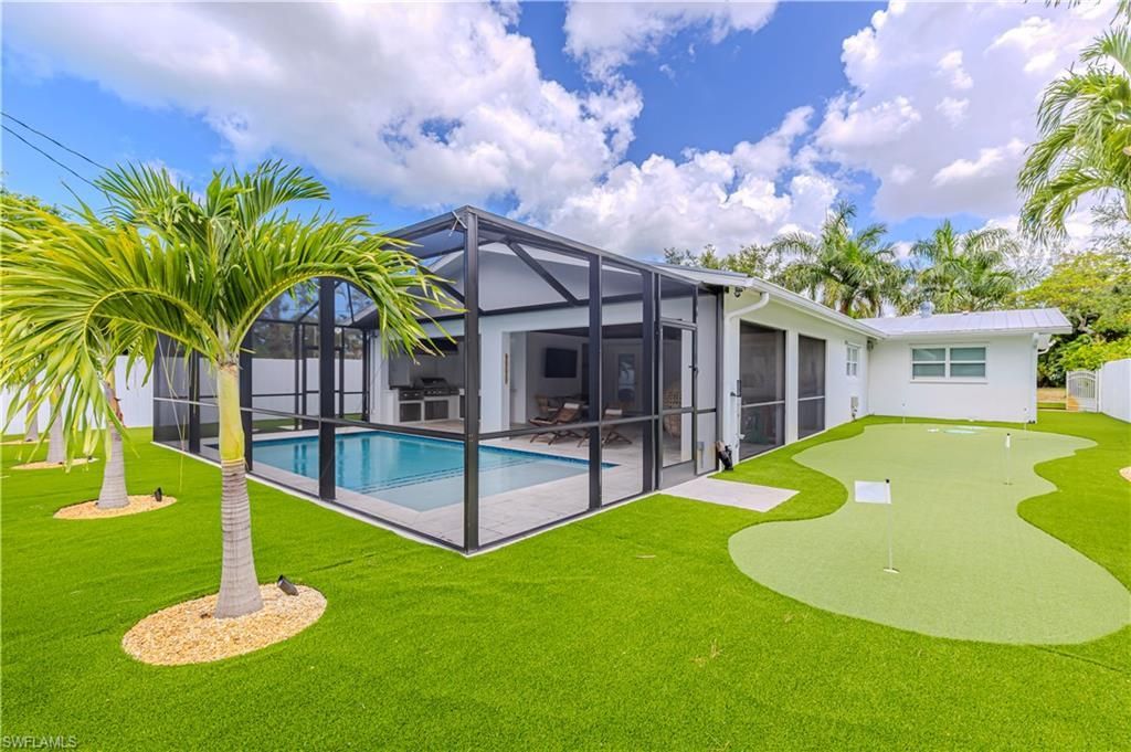 1300 Hilltop Dr, Naples, FL 34103 Photo