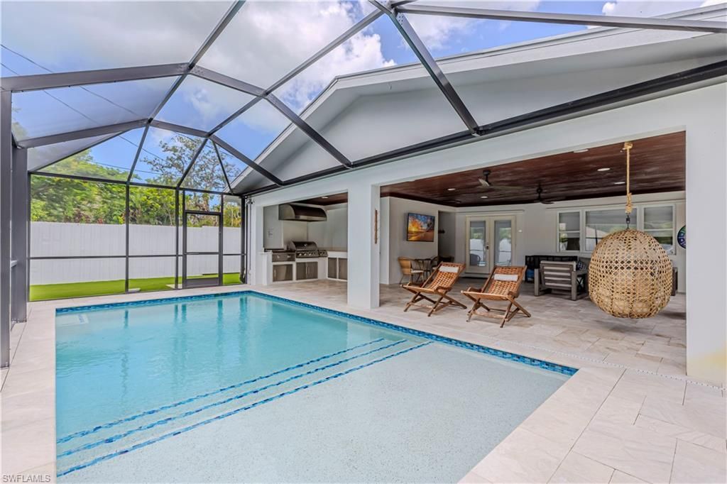 1300 Hilltop Dr, Naples, FL 34103 Photo