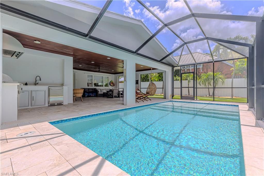 1300 Hilltop Dr, Naples, FL 34103 Photo