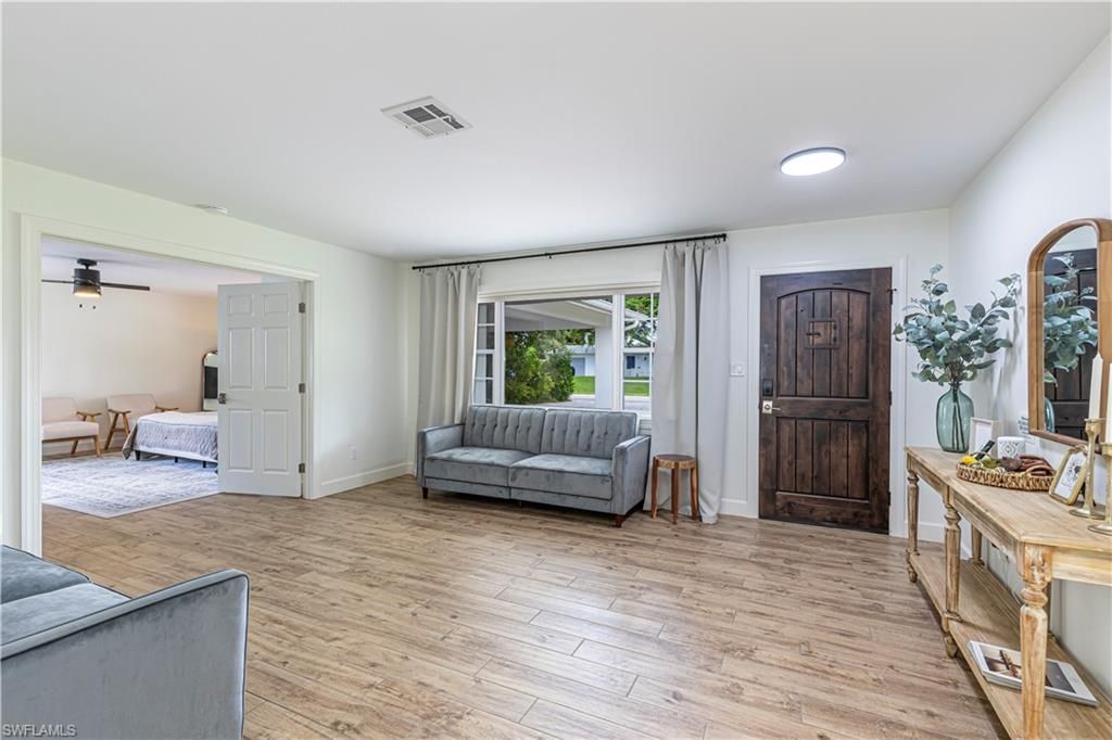 1300 Hilltop Dr, Naples, FL 34103 Photo