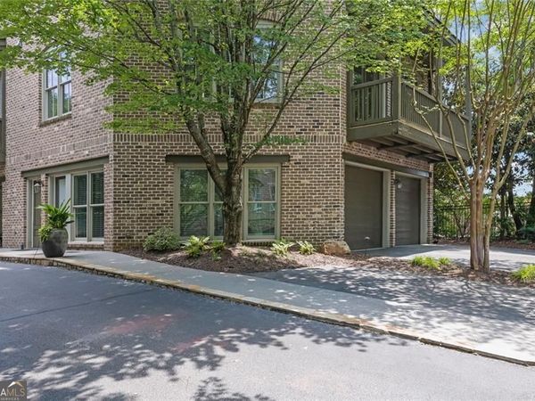 120 Green Oak Drive, UNIT #3, Roswell, GA 30075
