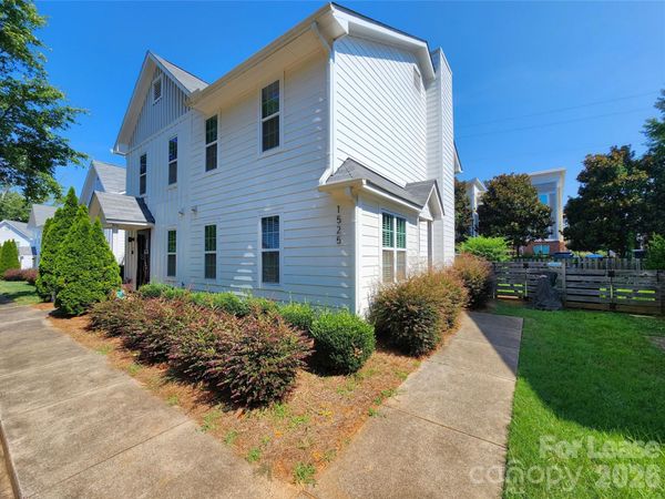 1525 Briar Creek Road, Unit B, Charlotte, NC 28205