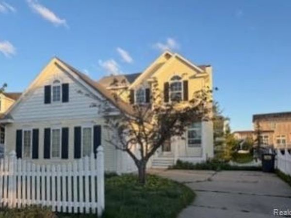 88 Champlain Boulevard , Marion Twp, MI 48843