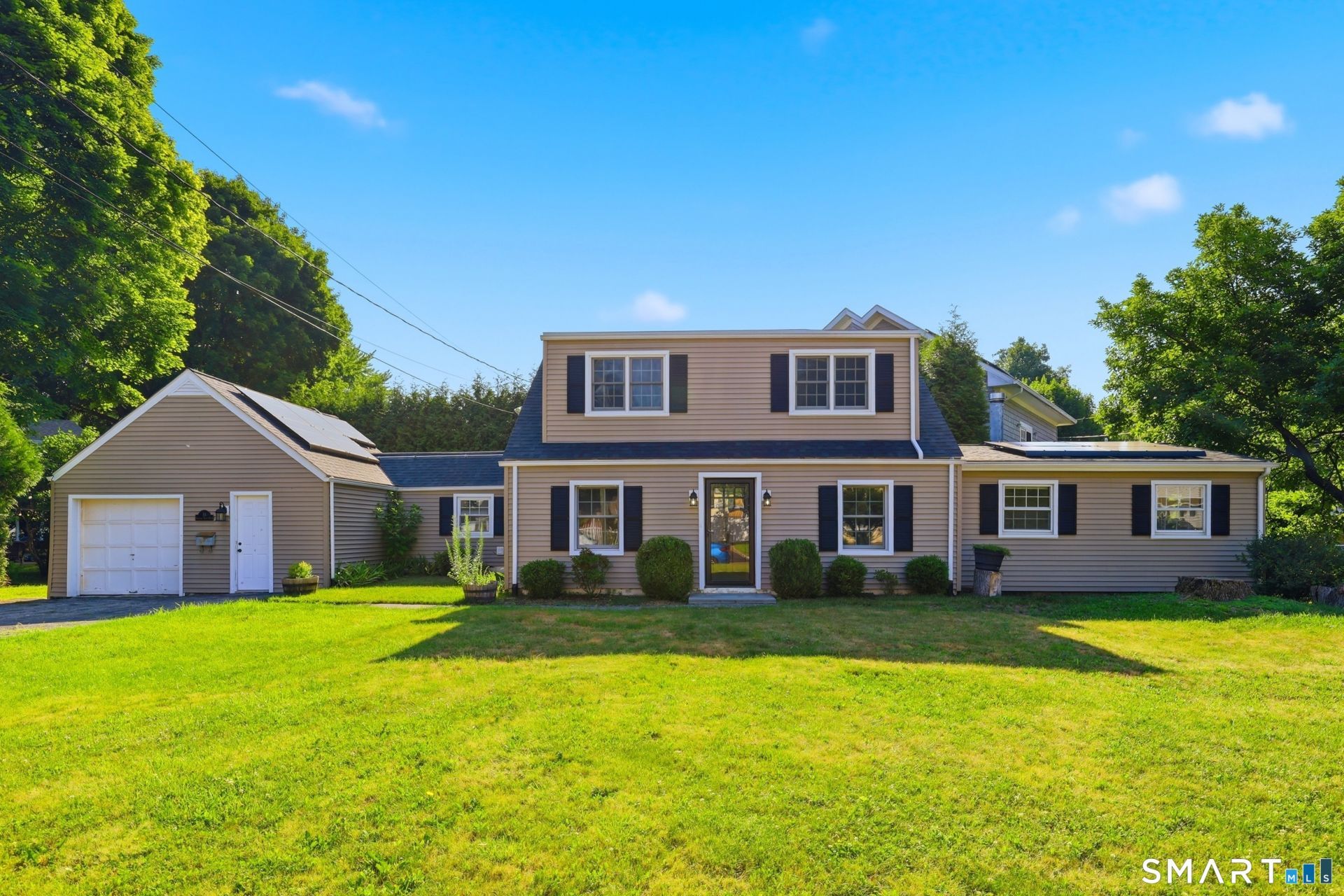 11 Barmore West, Stamford, CT 06905 Main Photo