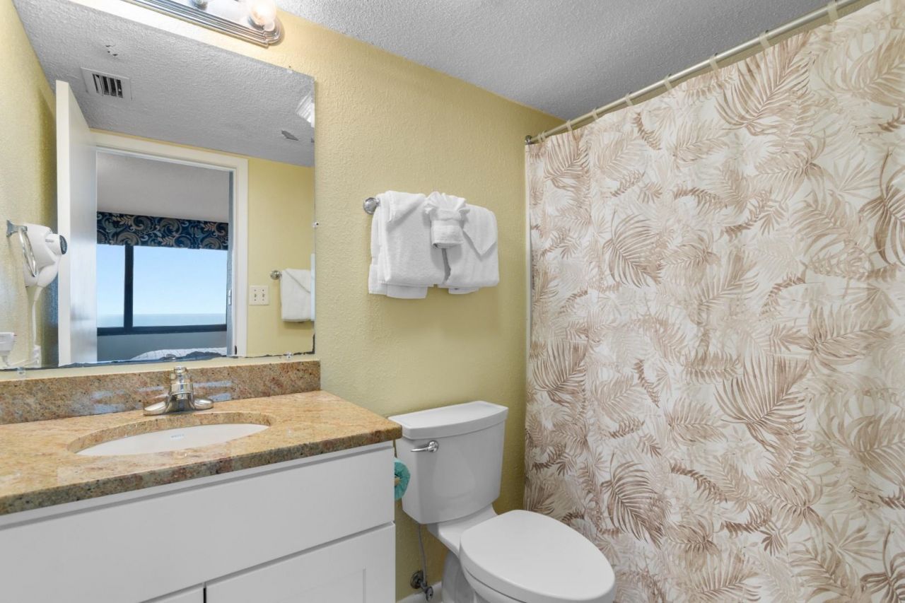 9400 Shore Dr.  Photo 20