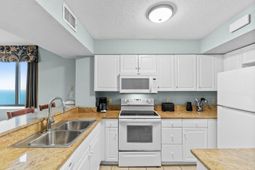 9400 Shore Dr.  photo 4