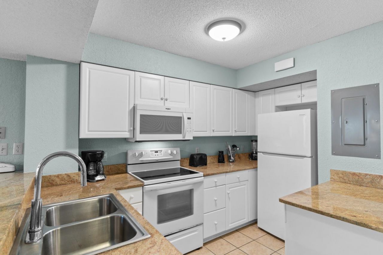 9400 Shore Dr.  Photo 6