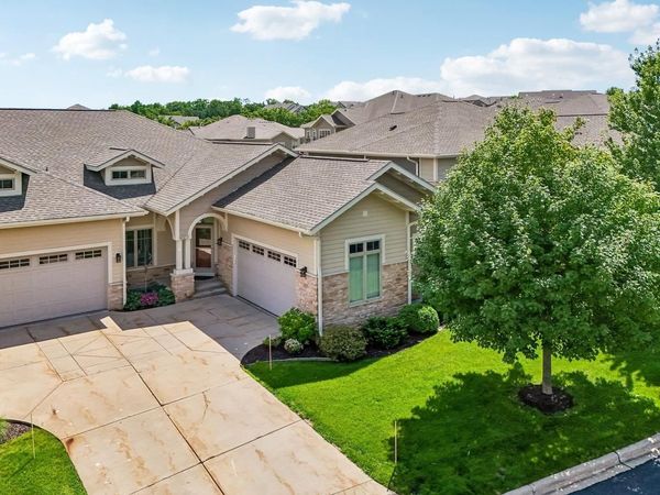 9007 Royal Oaks Circle, Madison, WI 53593
