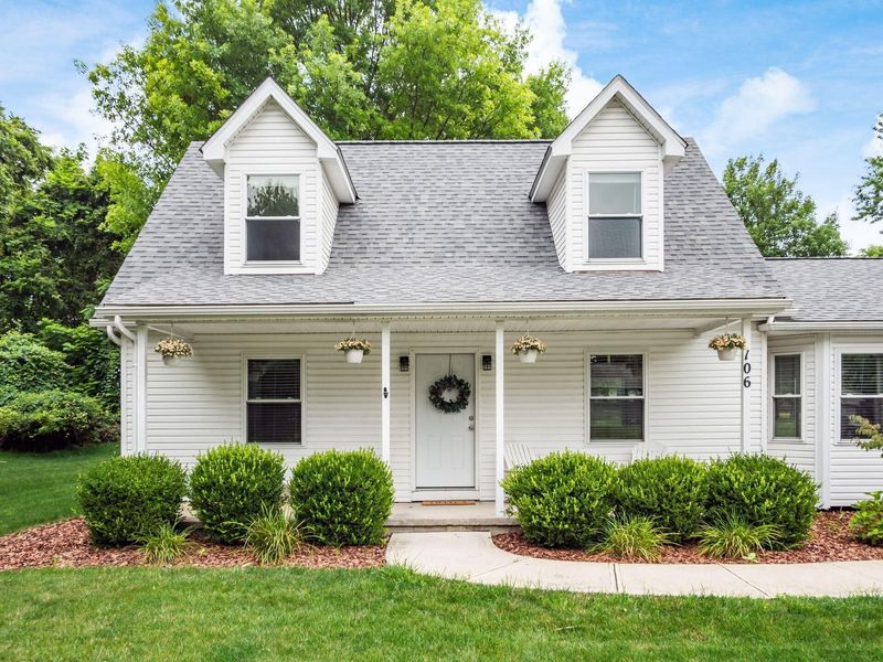 106 E Muskingum Drive, Powell, OH 43065 Photo 2