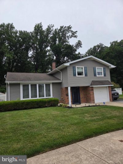 1020 NORVELT DRIVE, PHILADELPHIA, PA 19115