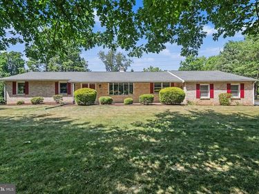 1308 MONTFORT DRIVE, HARRISBURG, PA 17110