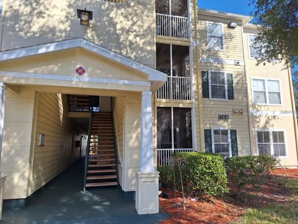 18387 BRIDLE CLUB DRIVE , Unit 18387, TAMPA, FL 33647