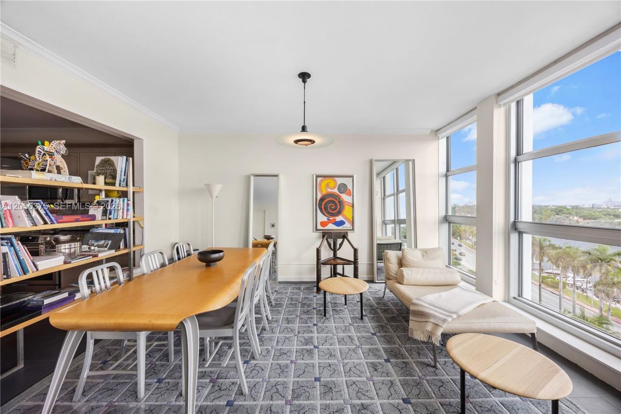 5055 Collins Ave , Unit 9K, Miami Beach, FL 33140 Photo