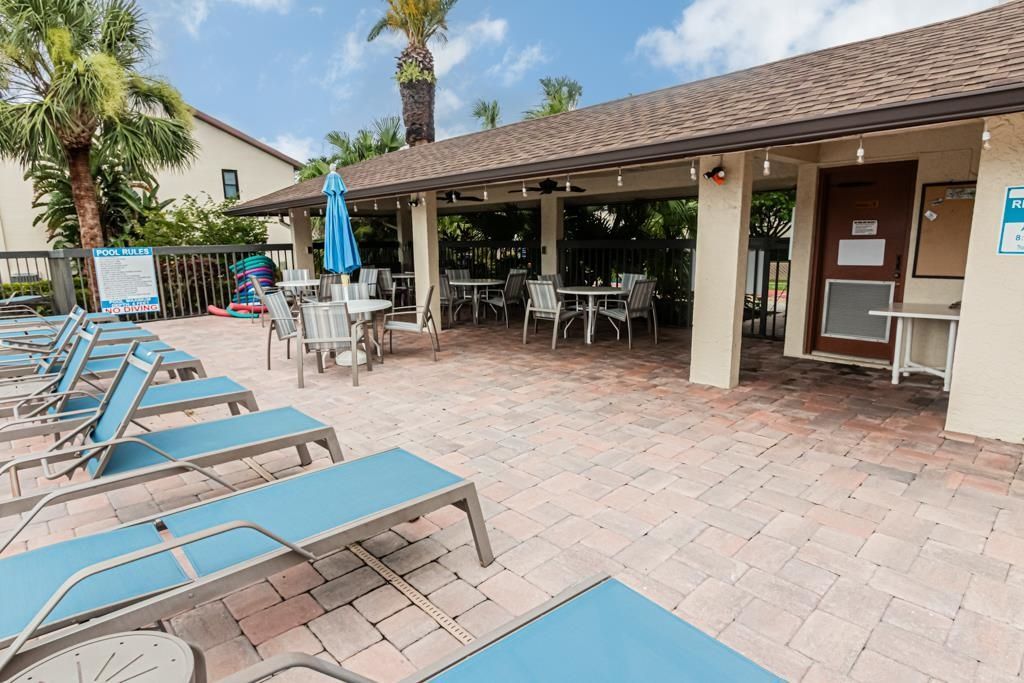 9275 Lake Park Dr, Unit 204, Fort Myers, FL 33919 Photo