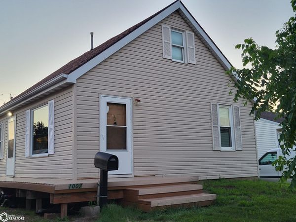 1007 S 7Th Avenue, Marshalltown, IA 50158