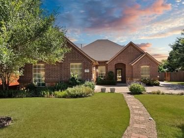7256 Lake Country Drive, Fort Worth, TX 76179
