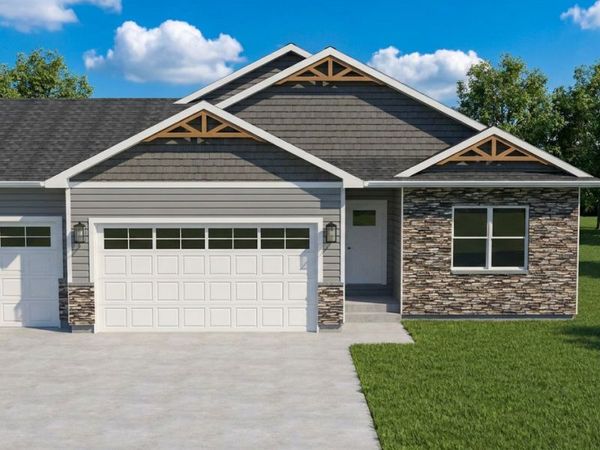 6722 Meghan Avenue, Bettendorf, IA 52722