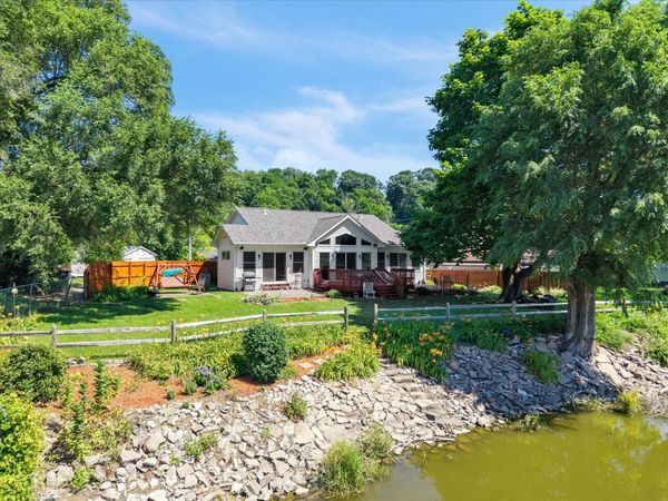 4629 34th Street , Rock Island, IL 61201