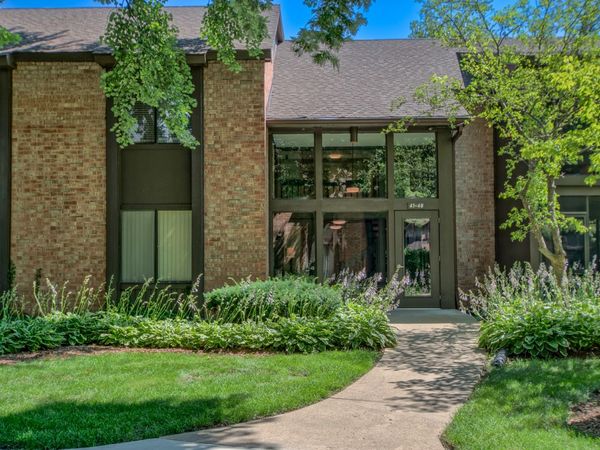 740 Saint Andrews Lane , Unit 48, Crystal Lake, IL 60014