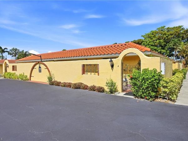 180 Harrison RD, Unit 3, NAPLES, FL 34112