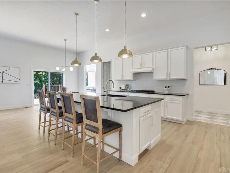 10125 Zumstein Drive, Loveland, OH 45111 Photo 3