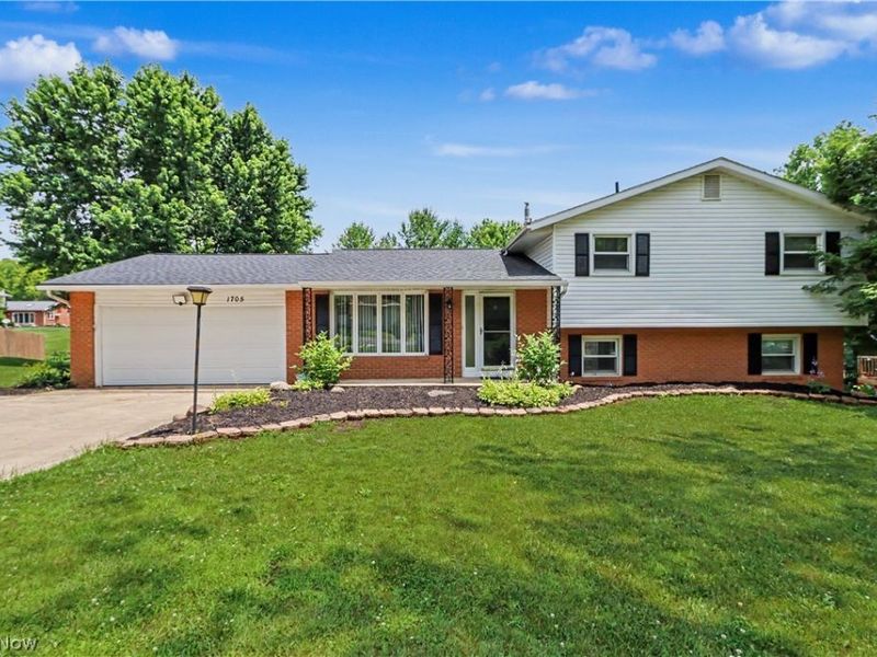 1705 Devonshire Lane, Mansfield, OH 44907 Photo 1