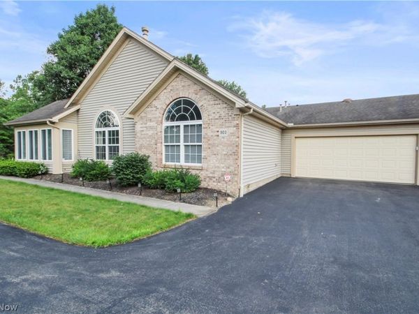 903 NE Willow Brook Drive NE, Warren, OH 44483