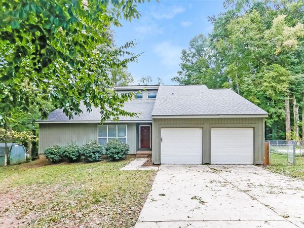 2201 Mary Ann Drive , Charlotte, NC 28214