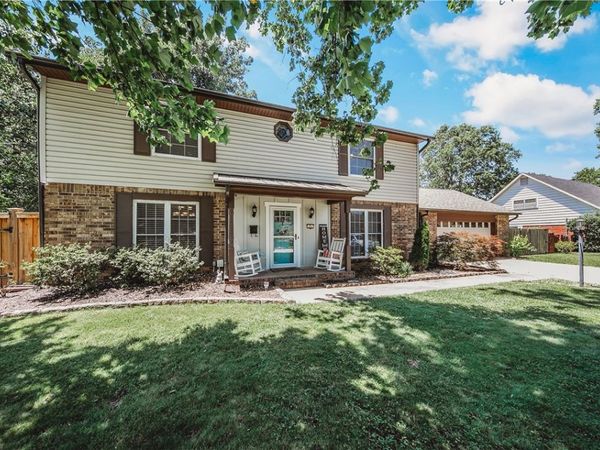 808 Holiman Street , Springdale, AR 72762