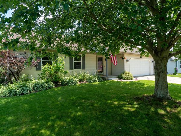 4944 Black Oak Lane, Kalamazoo, MI 49004