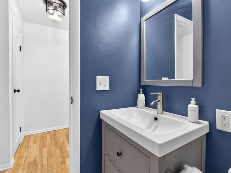 2562 Scioto View Lane, Unit F, Columbus, OH 43221 Photo 22