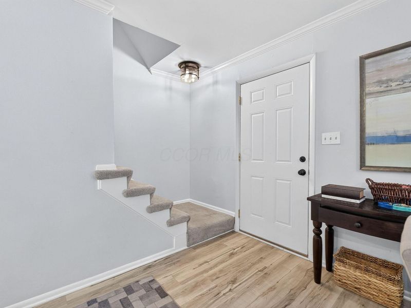 2562 Scioto View Lane, Unit F, Columbus, OH 43221 Photo 6