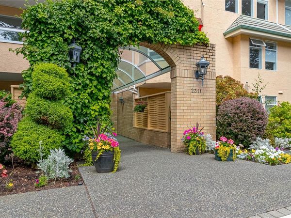 2311 Mills Rd , Unit #302, Sidney, BC V8L 2C3