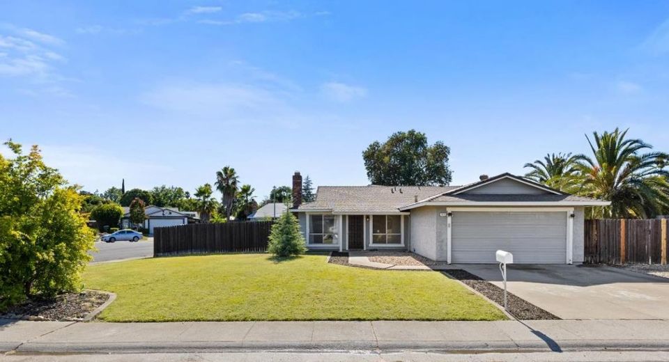 3410 Jutewood Ct, Sacramento, CA 95827 Photo