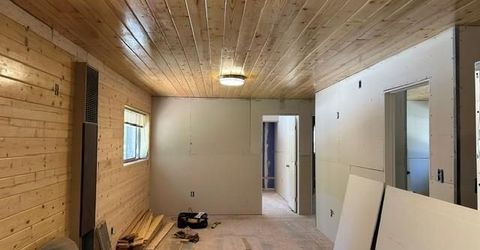 848 Glorene Avenue, South Lake Tahoe, CA 96150 Photo