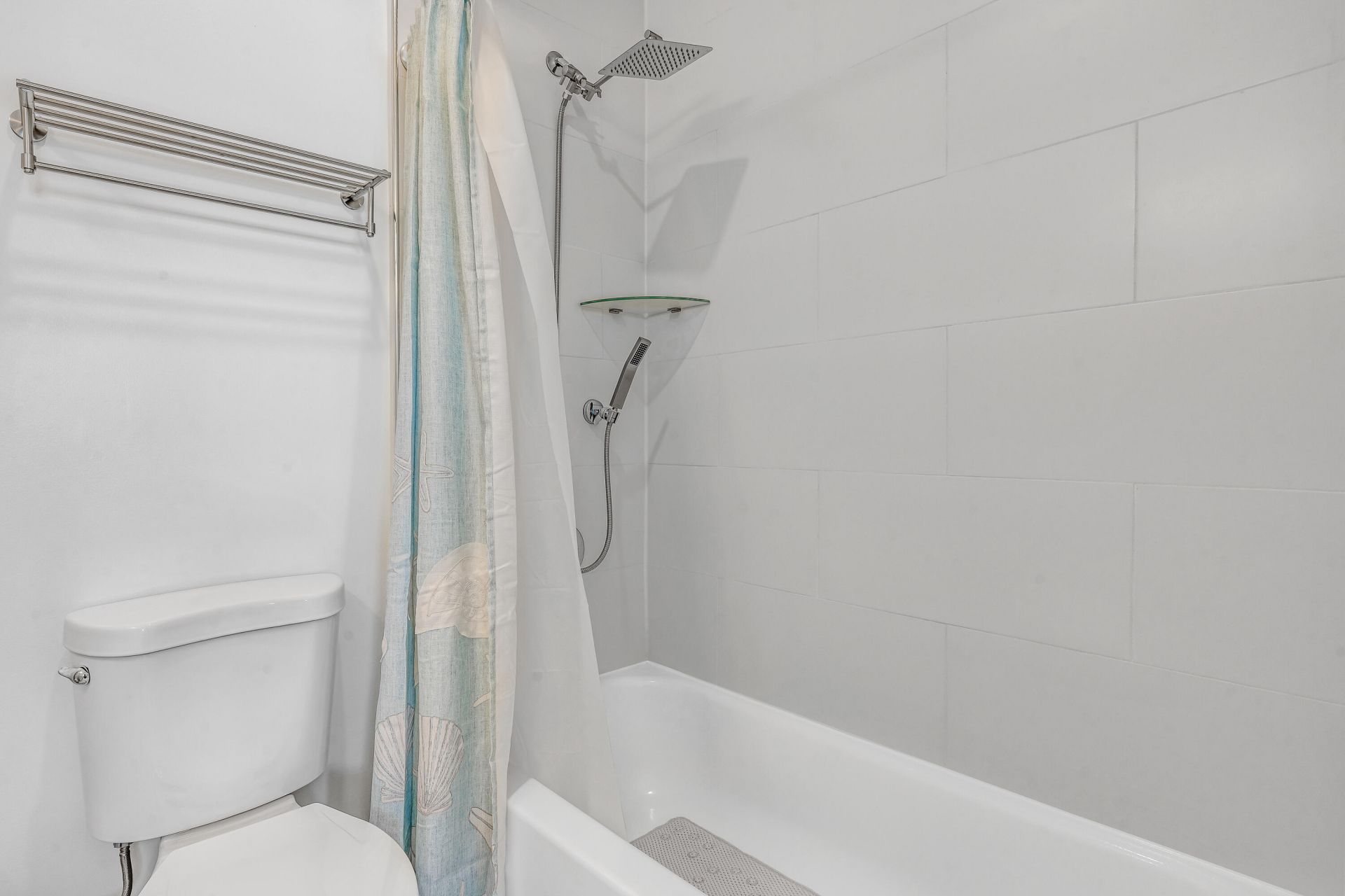501 E Ocean Drive, Unit 28, Key Colony, FL 33051 Photo