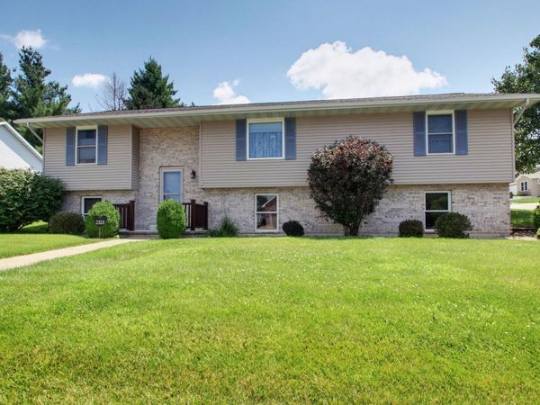2328 Wheatland Drive , Quincy, IL 62305