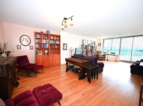 Main Photo